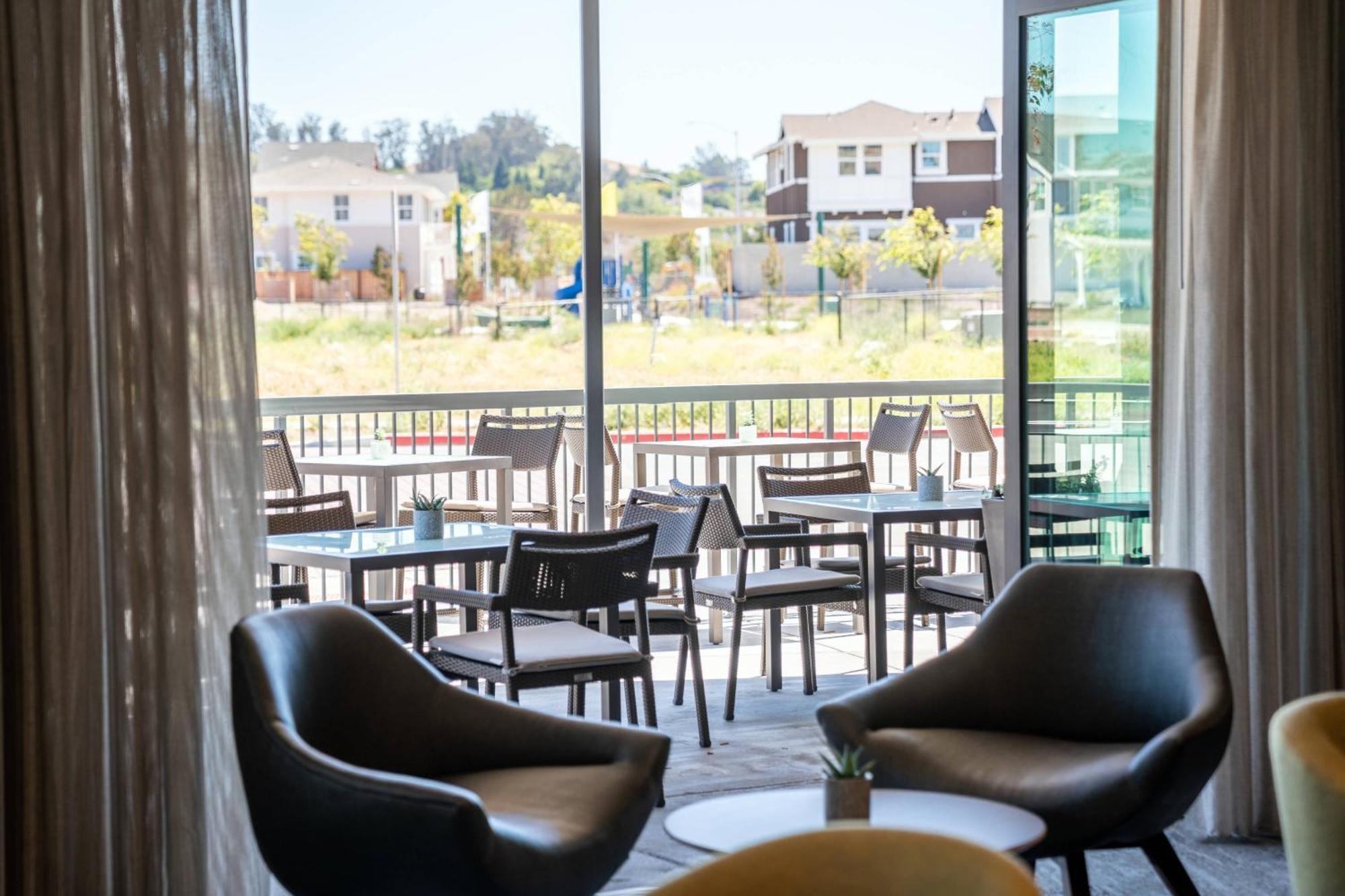 מלון Courtyard By Marriott Petaluma Sonoma County מראה חיצוני תמונה